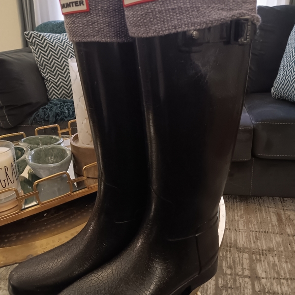 Hunter boots with socks size7.5 - Picture 3 of 4